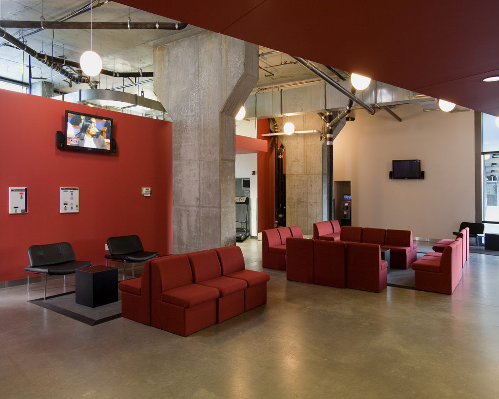 lobby and lounge of Temple's edge dorm