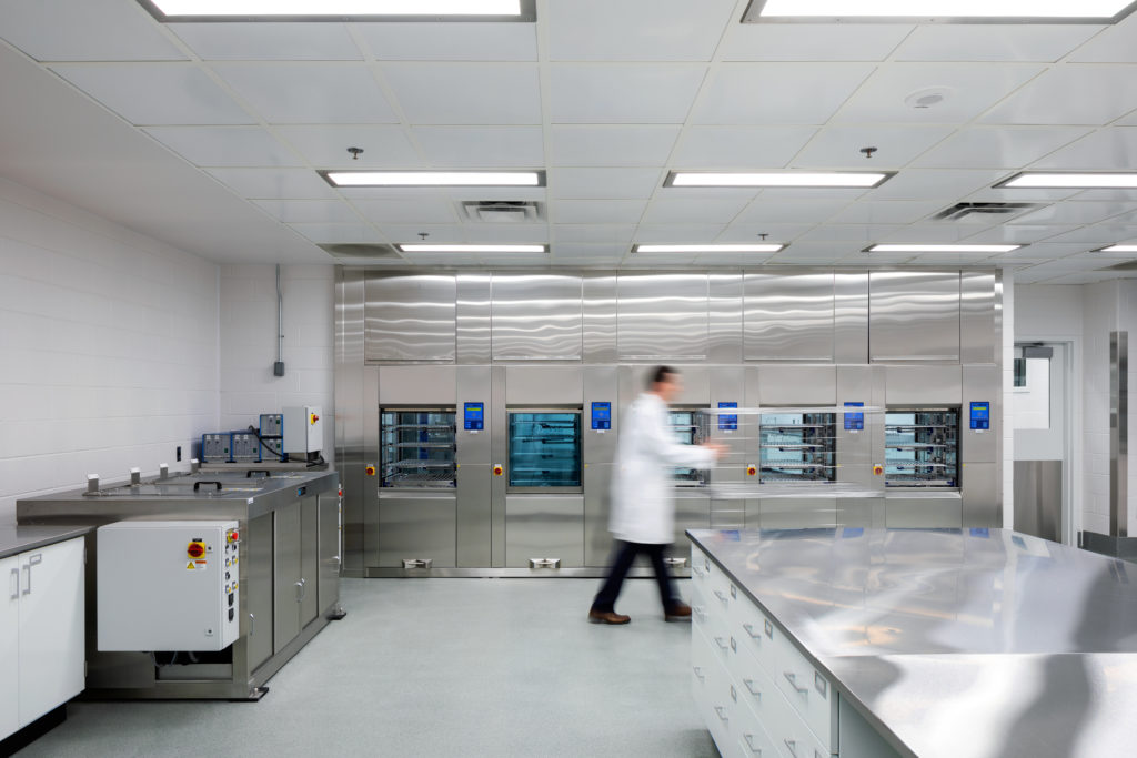lab facilities at USAMRIID High Containment Facility